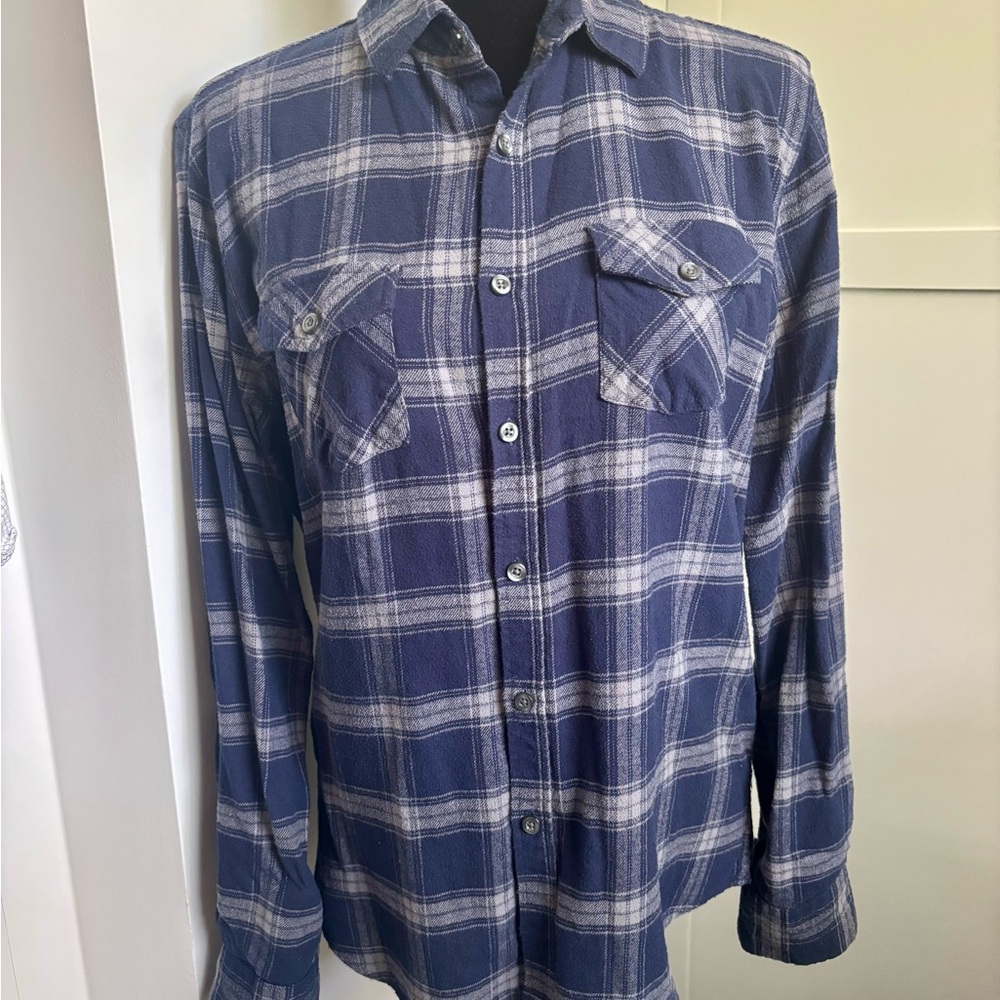 Men’s RugbyEssentials Blue and gray Plaid Casual Shirt medium